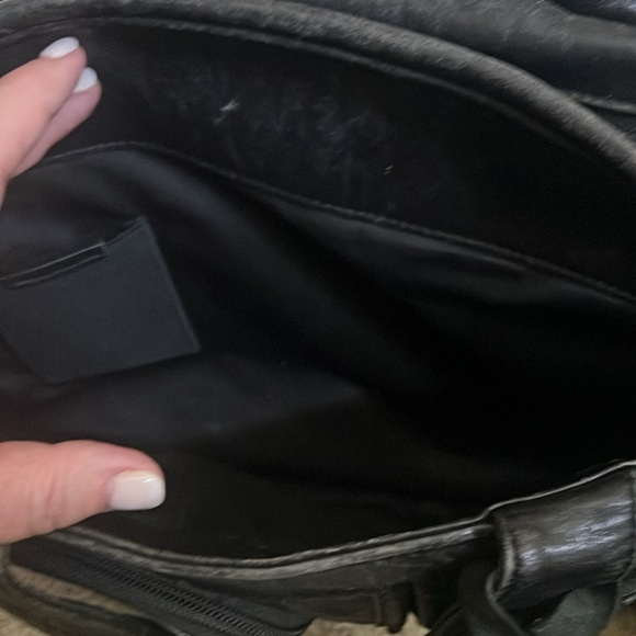 Tumi black leather briefcase computer bag - Picture 5 of 6